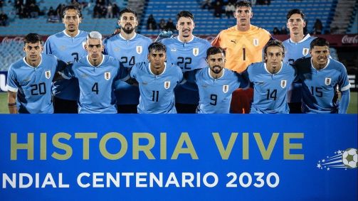 Seleção Uruguaia antes do amistoso contra Cuba