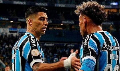 Suárez e Bitello marcaram na vitória do Grêmio diante do América-MG