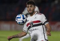 PSG prepara “proposta irrecusável” para o São Paulo por Beraldo
