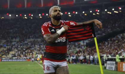 Streamer visita mansão de Gabigol, do Flamengo, e se espanta: “Motel em casa”