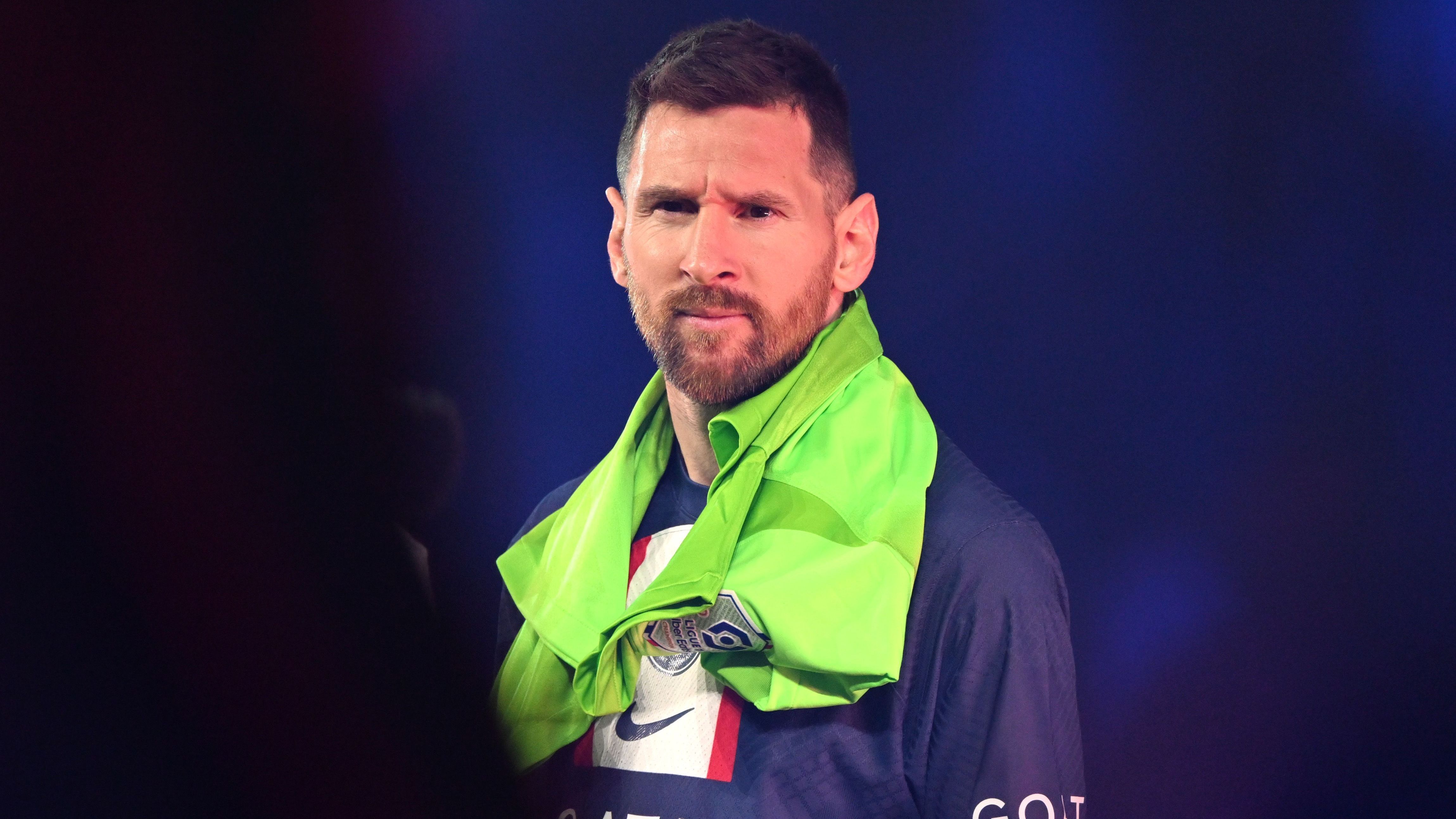 Messi na cerimônia de comemoração do título francês pelo PSG