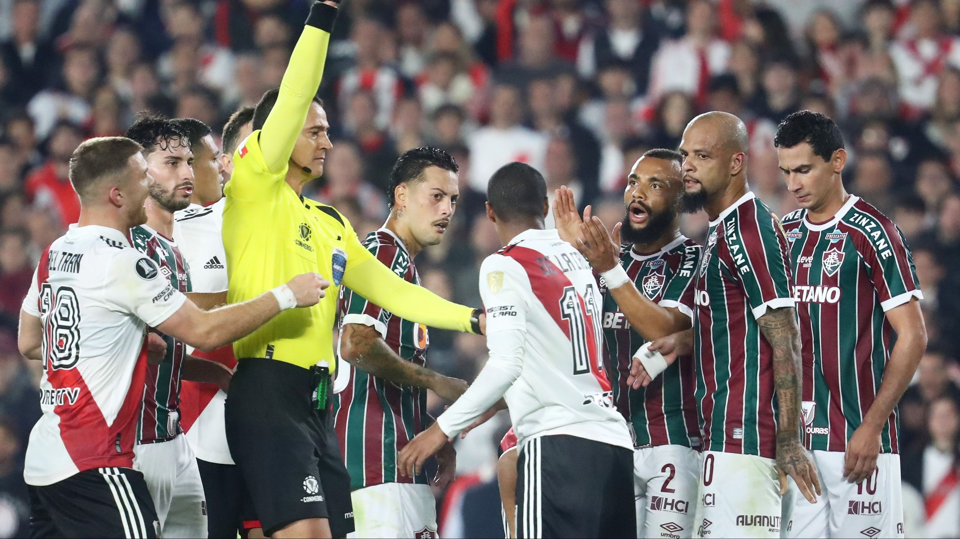 River Plate e Fluminense se encararam em Buenos Aires