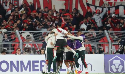 River Plate comemora primeiro gol contra o Fluminense