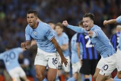 Rodri e Grealish comemoram o gol