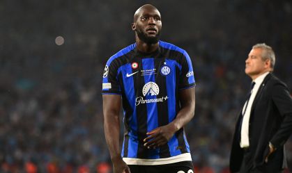 Lukaku, da Inter de Milão, sofre ataques racistas após final da Liga dos Campeões