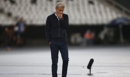 Entre despedidas, Botafogo só empata com lanterna chileno na Sul-Americana e vai jogar repescagem