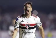 Calleri, do São Paulo, faz desabafo após Izquierdo passar mal em campo