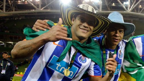 Hulk, e Walter quando foram campeões da Liga Europa pelo Porto