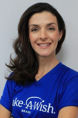 Thais Bernardini