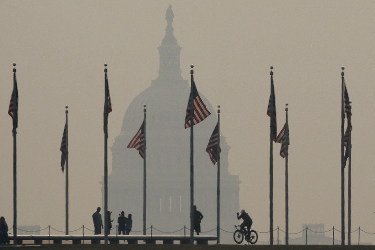A cidade de Washington também foi duramente atingida pela fumaça vinda do Canadá / Chip Somodevilla/Getty Images