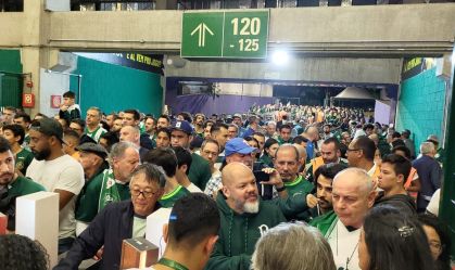 Torcida do Palmeiras enfrenta confusão no Allianz Parque por exigência de biometria facial