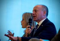 Acordos internacionais assinados pelo Brasil “dormem” no Planalto; Reino Unido pede pressa