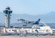 Juíza toma nova decisão sobre ex-piloto que tentou desligar motor nos EUA