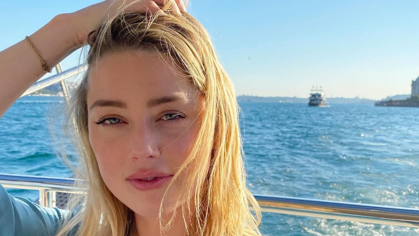 Amber Heard estreia em novo filme após pagar U$1 milhão a Johnny Depp em acordo