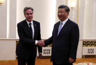 Blinken se encontra com Xi Jinping em Pequim em meio a tensões entre EUA-China