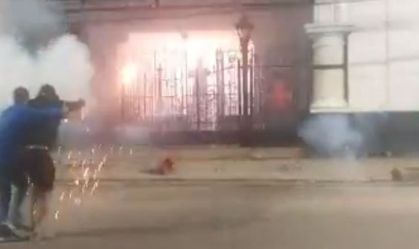 Torcedores do Vasco protestam em São Januário