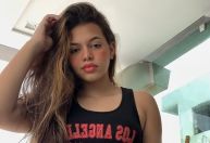 Cantora Brisa Star e banda sofrem acidente de ônibus em rodovia no Ceará