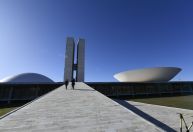 Novos presidentes do Congresso herdam impasses do passado