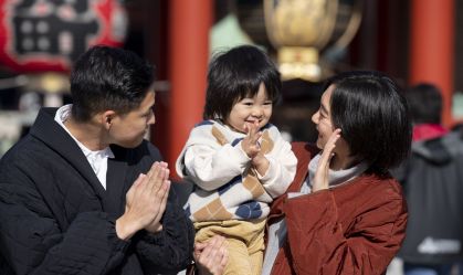 Chinesa Trip.com pagará US$ 140 milhões a funcionários para terem filhos