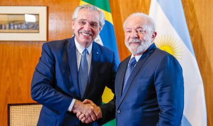 Em quase seis meses, Lula se reuniu mais vezes com Fernández do que com 25 ministros