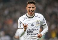 Corinthians vende Mantuan ao Zenit, da Rússia