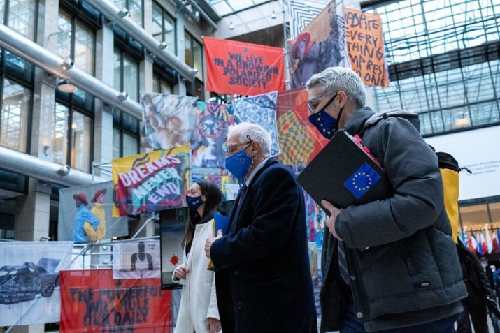 Importância das políticas externas / Imagem: Shutterstock | martinbertrand.fr