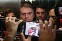 Bolsonaro sinaliza escolha de Flávio como candidato ao Planalto em 2026