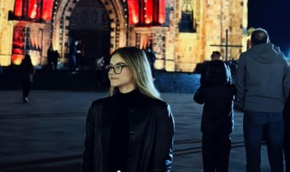 Bactéria resistente mata jovem de 18 anos em SC; infecção aconteceu via acne, diz mãe