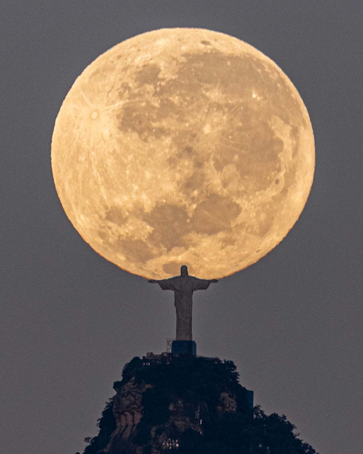 lua_cristo_redentor_rio_de_janeiro_02
