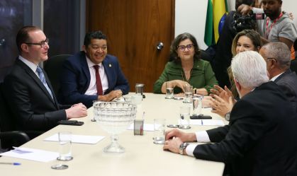 Indicado ao STF, o advogado Cristiano Zanin se reúne com senadores do PT