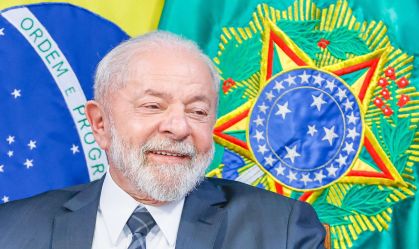 Lula assina aumento do valor "mínimo existencial" para R$ 600; veja o que muda