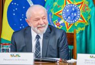 De volta a Brasília, Lula opta por encontro "informal" com ministros