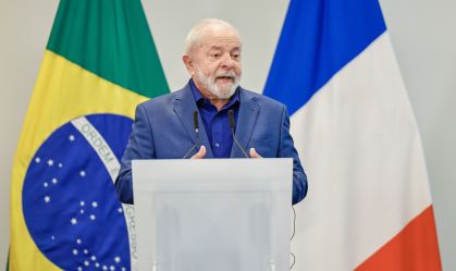 Lula responde às críticas da esquerda francesa e defende livre comércio com ressalvas
