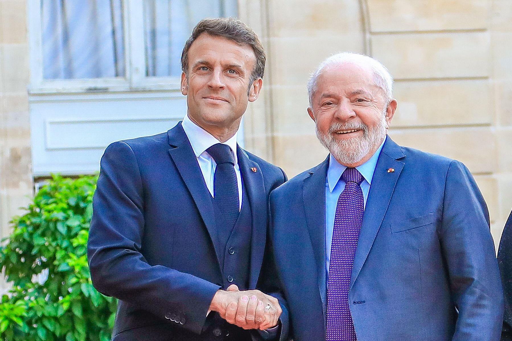 Emmanuel Macron, presidente da França, e Luiz Inácio Lula da Silva, presidente da República