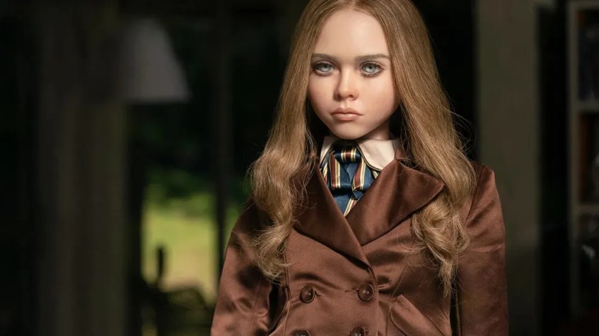 Amie Donald em "M3GAN", de 2022 / CNN