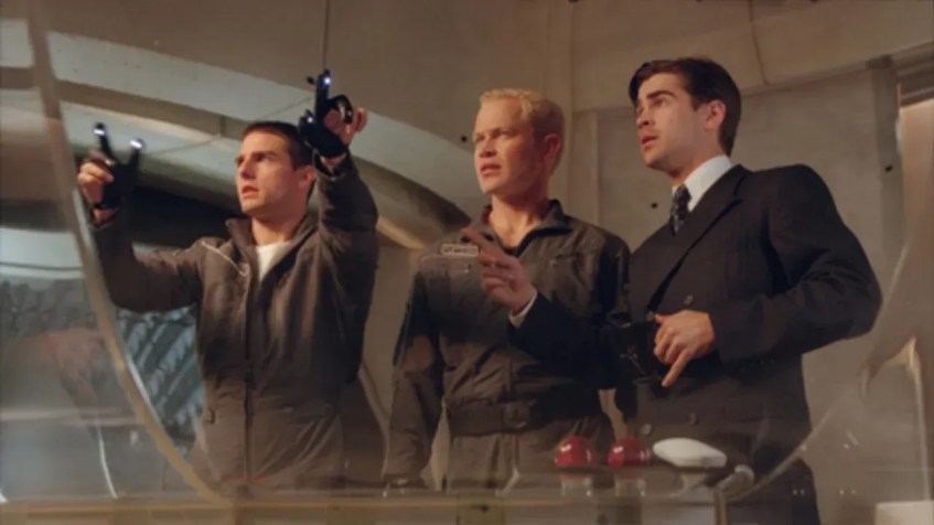 Tom Cruise, Neal Mcdonough e Colin Farrell em "Minority Report", de 2002 / Moviestore/Shutterstock