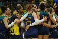 Brasil vira sobre a Sérvia e vence mais uma na Liga das Nações de vôlei feminino