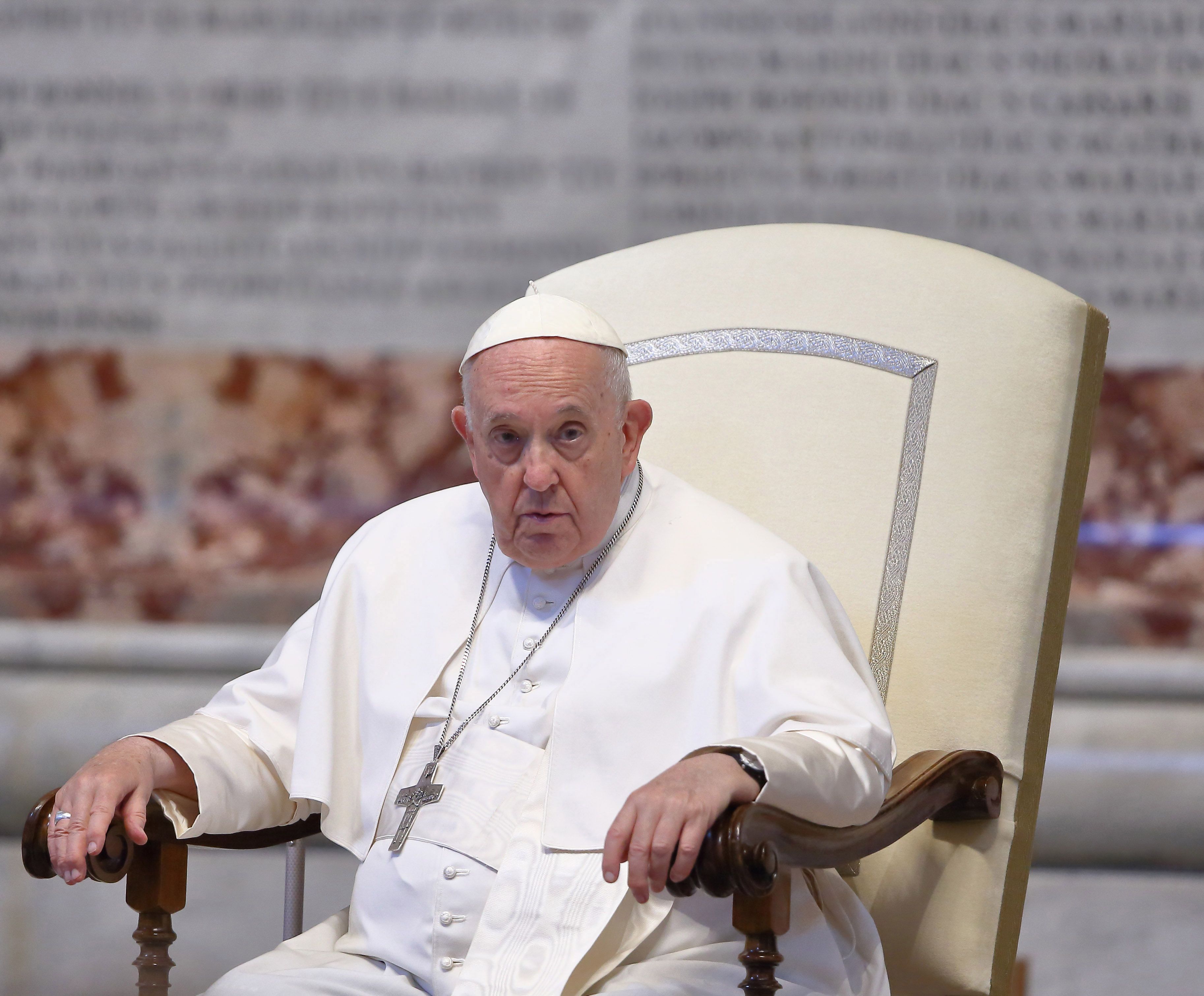 O Papa Francisco participa da ordenação episcopal de Mons. Diego Giovanni Ravelli, mestre das celebrações litúrgicas papais, conferido pelo Cardeal Pietro Parolin, Secretário de Estado do Vaticano. Cidade do Vaticano (Vaticano), 03 de junho de 2023 (Foto de Grzegorz Galazka/Archivio Grzegorz Galazka/Mondadori Portfolio via Getty Images)