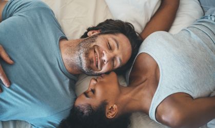 “Kit sexo”: saiba o que é preciso ter sempre à mão como estratégia de prevenção