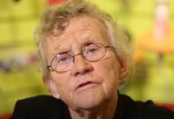 Sue Johanson, conhecida como “vovó que falava de sexo na TV”, morre aos 93 anos