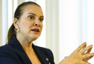 Agendas como igualdade racial e de gênero vão estar pela 1ª vez na lei do PPA, diz secretária de Planejamento à CNN