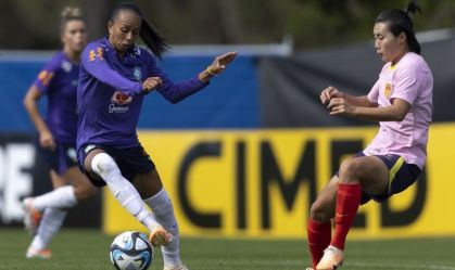 Seleção feminina vence a China em jogo-treino preparatório para a Copa do Mundo