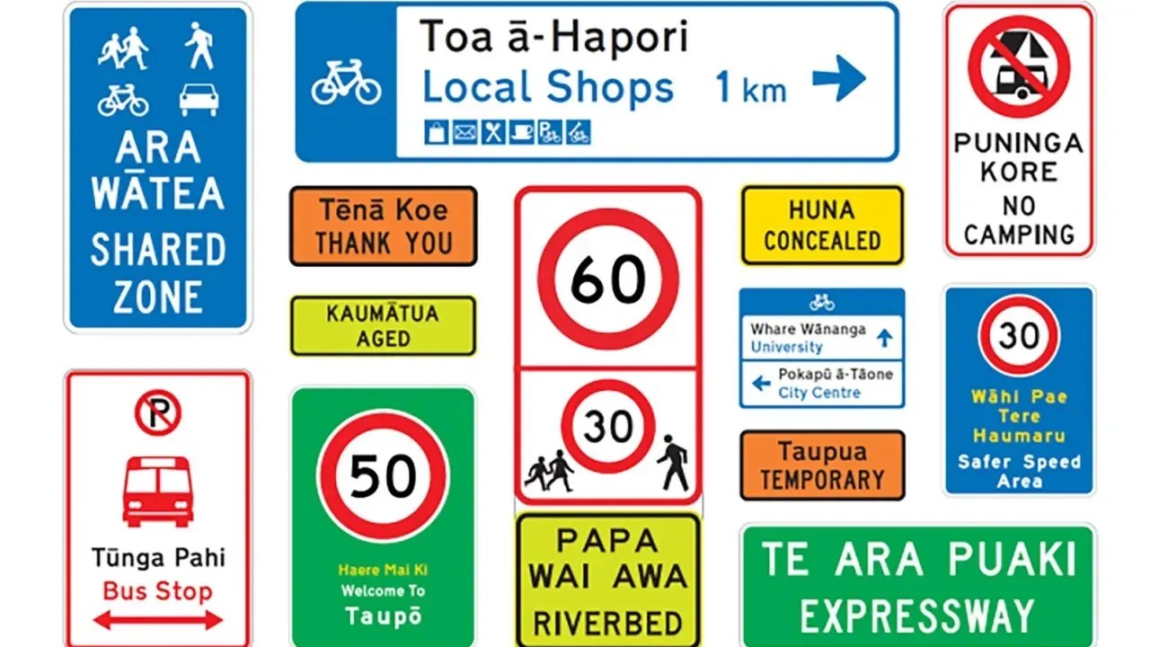 230629061118-new-zealand-bilingual-road-signs