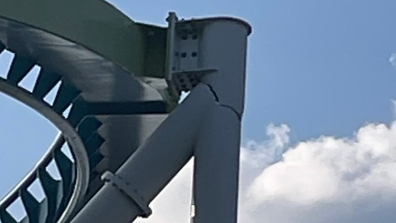 230701123027-fury-325-roller-coaster-crack (1)