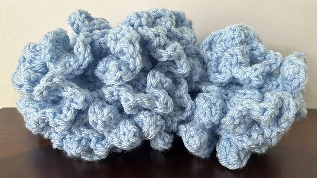 Modelo de Antártica de crochê criado segundo instruções do ChatGPT / AJ Willingham/CNN