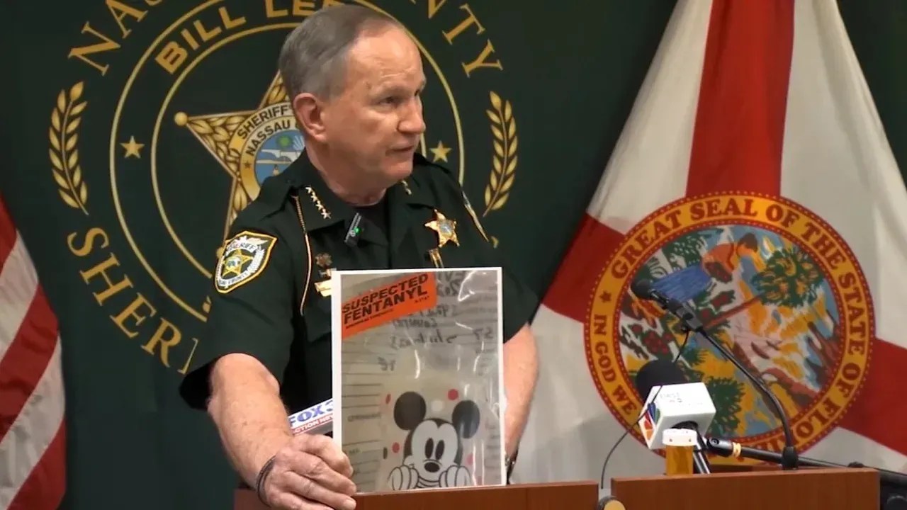 230714100450-01-baby-dies-fentanyl-bottle