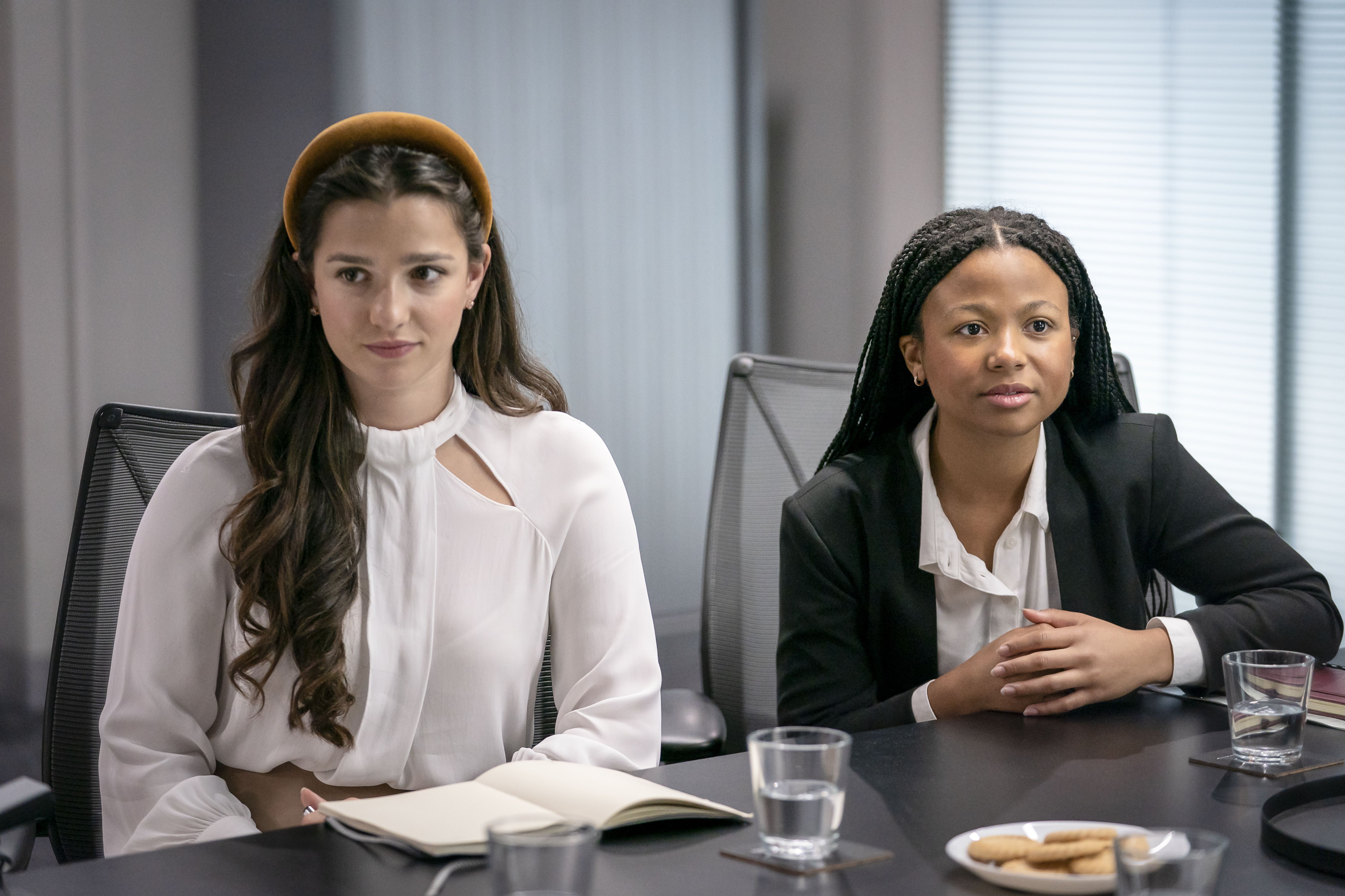 Marisa Abela e Myha'la Herrold em "Industry" / Divulgação/HBO