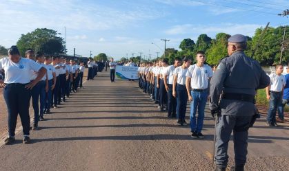Governo federal oficializa o fim das escolas cívico-militares