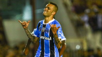Luan comemora gol na final da Libertadores de 2017
