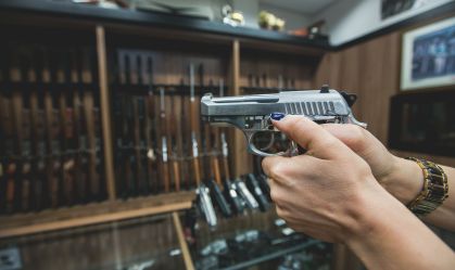 Câmara discute mudanças nas regras para compra e porte de armas